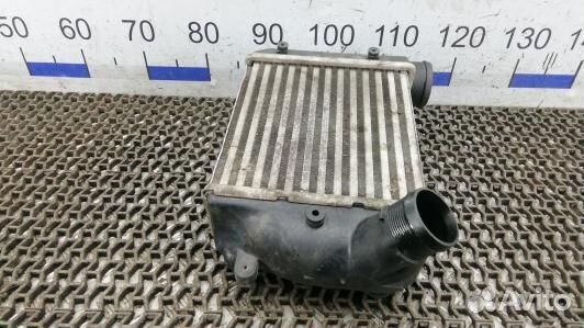 Радиатор интеркуллера audi A6 C6 (8AD15KC01)