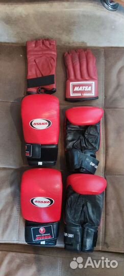 Боксерские перчатки Атака