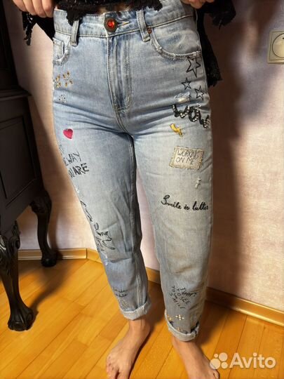 Джинсы Desigual