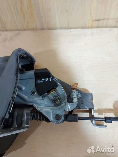 Рычаг стояночного тормоза BMW 3-серия E90