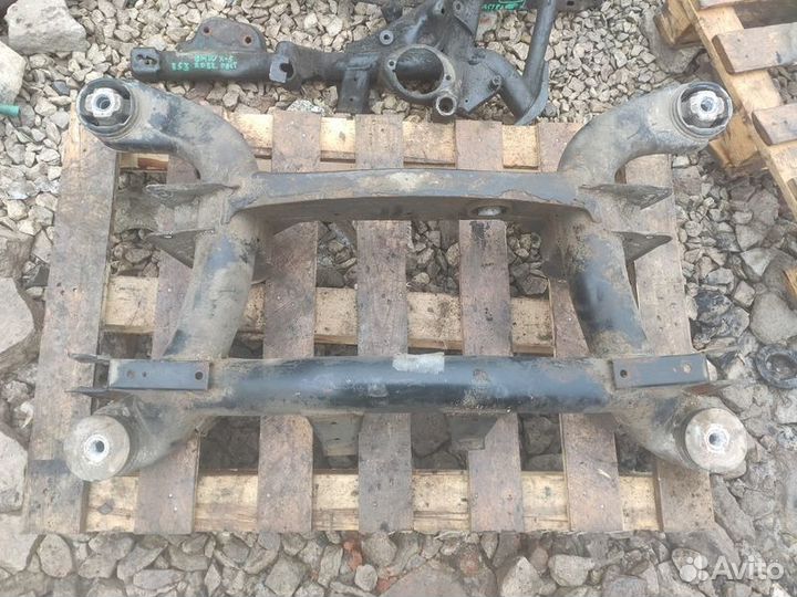 Подрамник задний Bmw X5 e53 рестайлинг