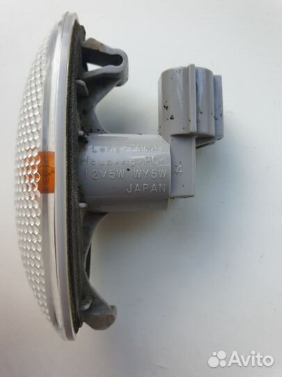 Повторитель поворотника Тойота Королла 150