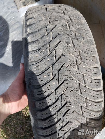 Nokian Tyres Hakkapeliitta 8 SUV 225/65 R17 106T