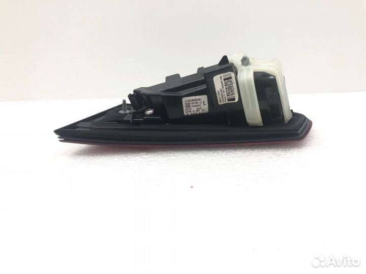 Фонарь крышки багажника (внутренний) задний левый