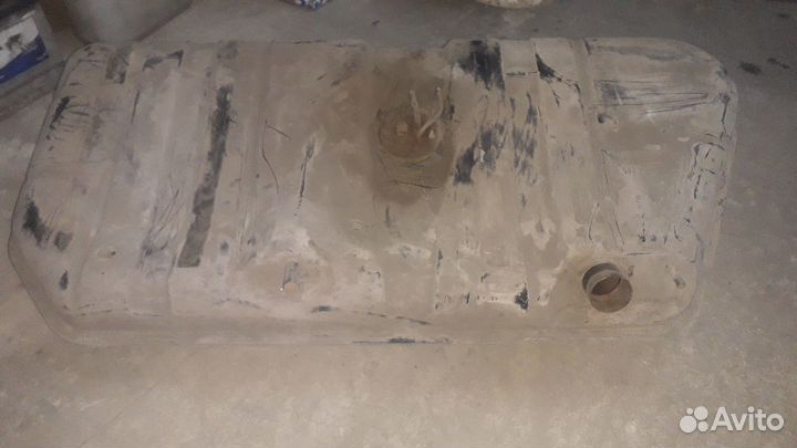 Бензобак 2109