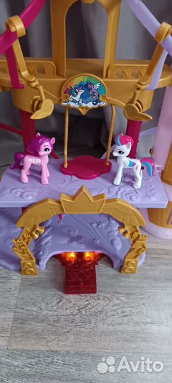 Замок игрушка