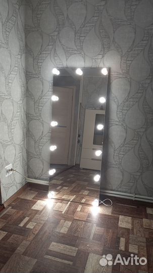 Гримерное зеркало