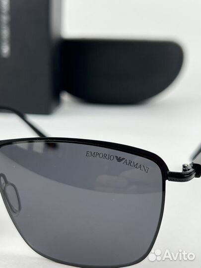 Солнцезащитные очки emporio armani