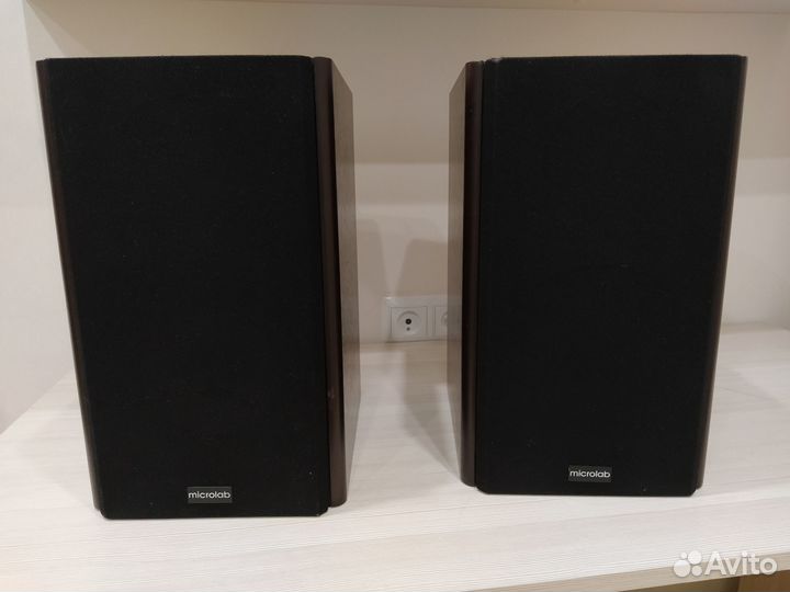 Продам колонки Microlab solo2
