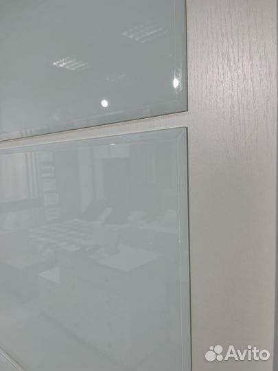 Шкаф купе с зеркалом