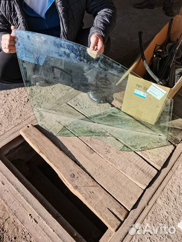 Продам правые стекла на Форд Куга 2