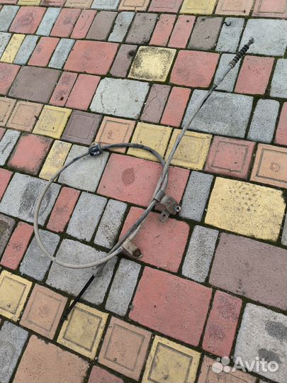 Toyota corolla 120 130 2003 трос ручника