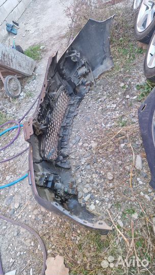 Передний бампер мазда 3 бк седан 2006 год