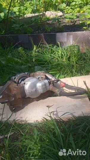 Суппорт передний левый