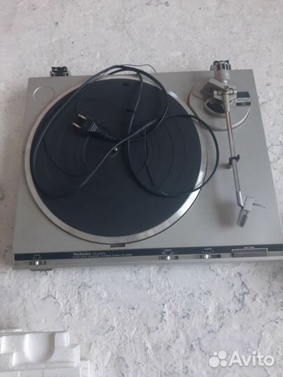 Проигрыватель винила technics SL-Q300