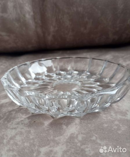 Хрусталь салатницы и пепельницы