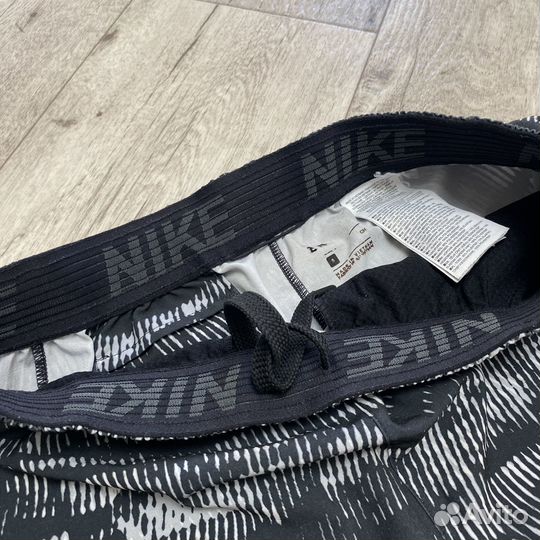 Шорты Nike