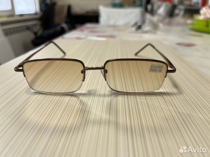 Очки новые +4 и +6, +6,5
