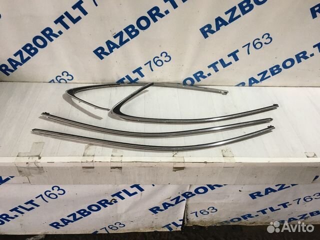 Молдинг на дверь lexus IS350 3.5 ат седан