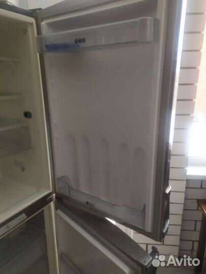 Запчасти для холодильник Whirlpool ARC 8140 IX б/у