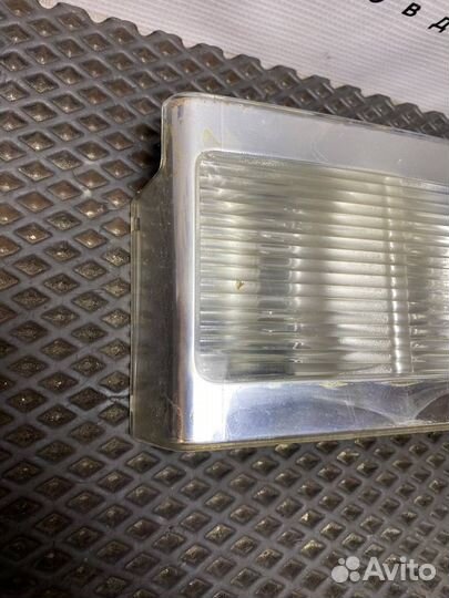 Фонарь салона (плафон) передний левый Volvo FH4