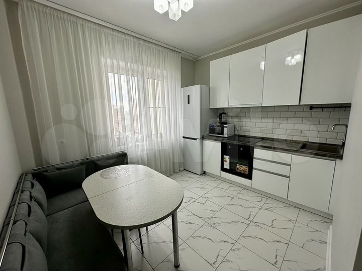 2-к. квартира, 56,7 м², 14/26 эт.