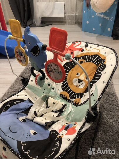 Шезлонг для новорожденных