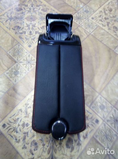 Подлокотник в стиле ауди