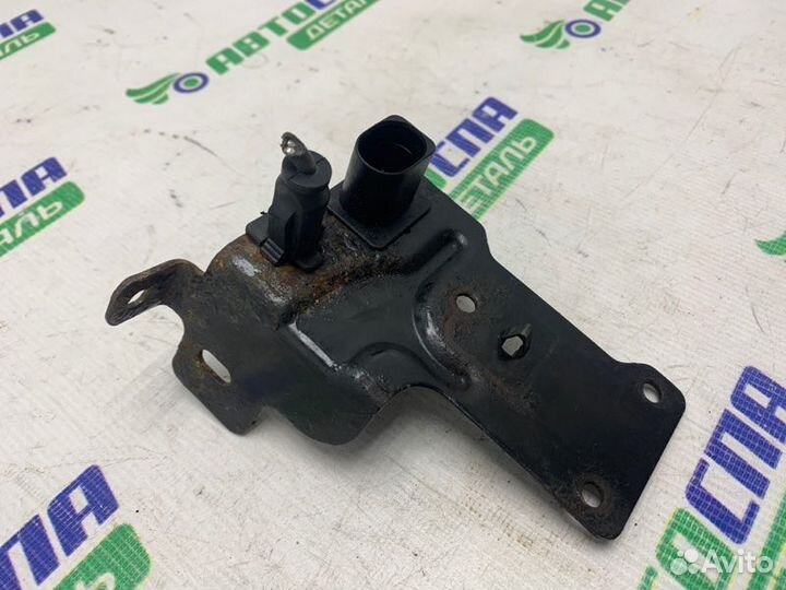 Кронштейн Opel Insignia лифтбек дизель 2.0 A20DT