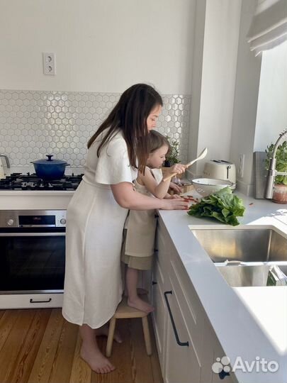 Помощник воспитателя в детский сад