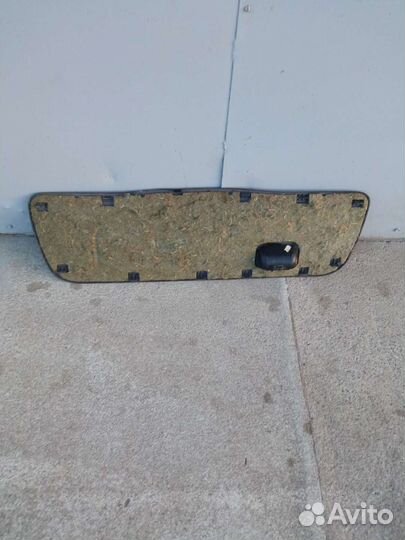 Golf 3 обшивка крышки багажника