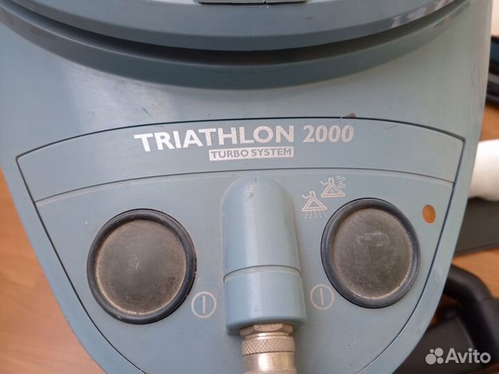 Пылесос моющий Philips Triathlon 2000
