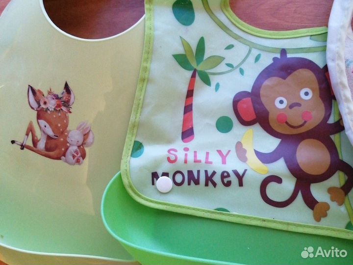 Слюнявчик нагрудник