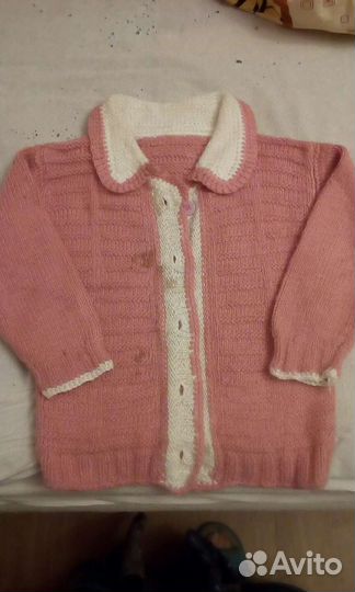 Теплая мягкая кофточка на девочку 5-6 лет