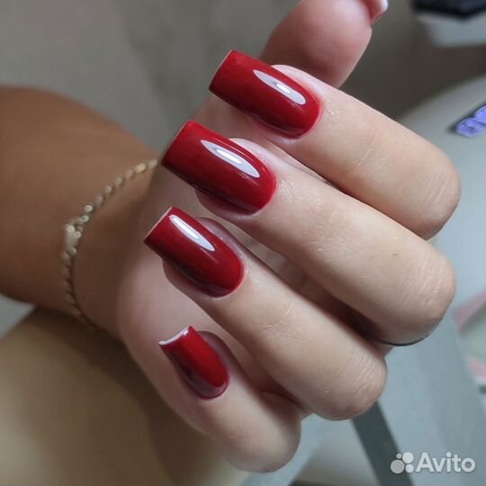 Маникюр и педикюр