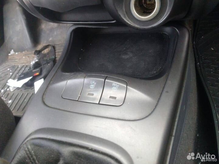 Консоль салона (центральная часть) Hyundai Elantra