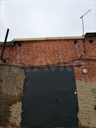 Гараж, > 30 м²