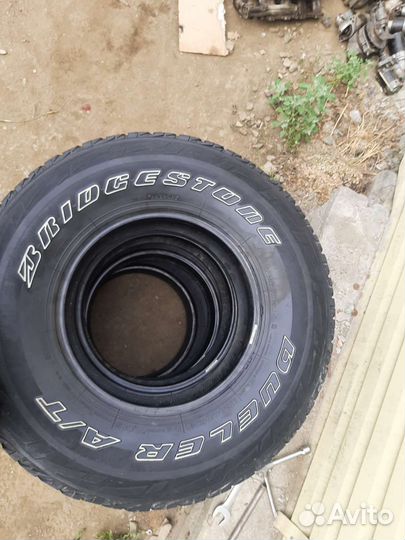 Bridgestone Dueler A/T 235/85 R16