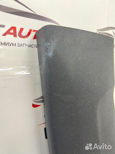 Накладка на стойку кузова левая Kia Sorento Prime