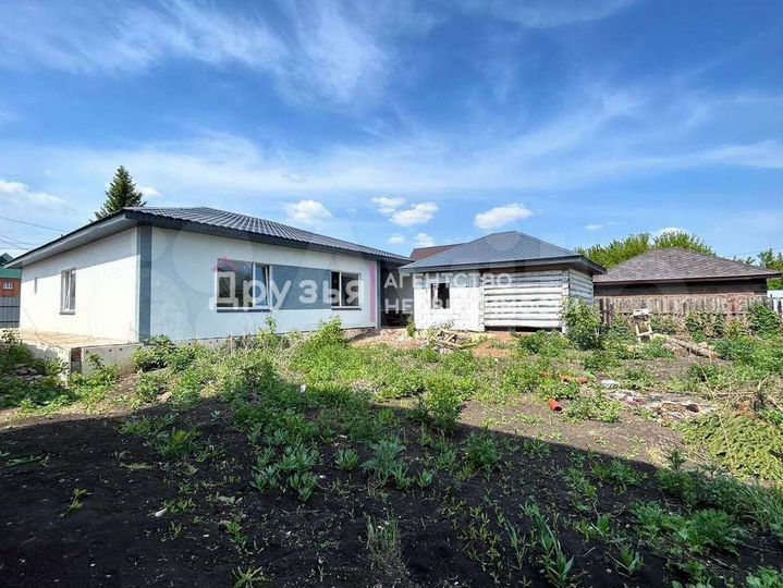 Дом 165,3 м² на участке 8 сот.