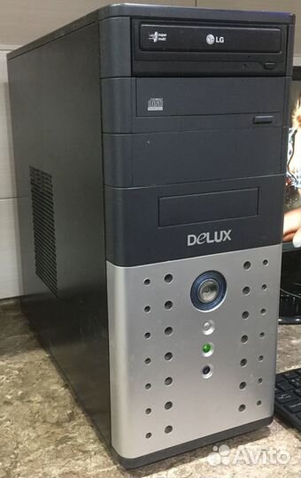Intel E5400, Intel GMA X4500 Озу 4 GB, HDD 320 GB