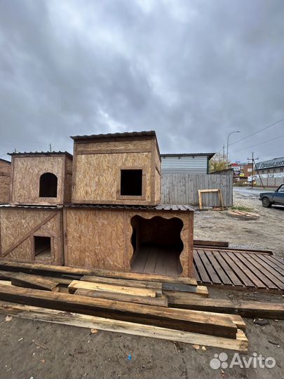 Деревянные будки для собак