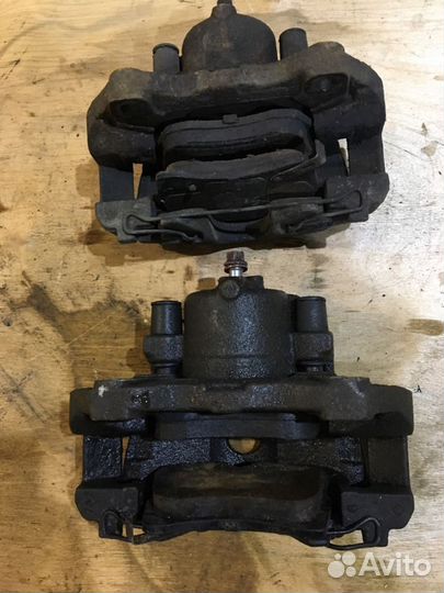 Опель Астра H 1.6 1.8 суппорт тормозной передний