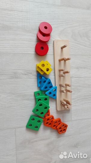 Деревянные игрушки для малышей
