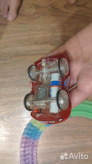 Игрушка машинка на рельсах