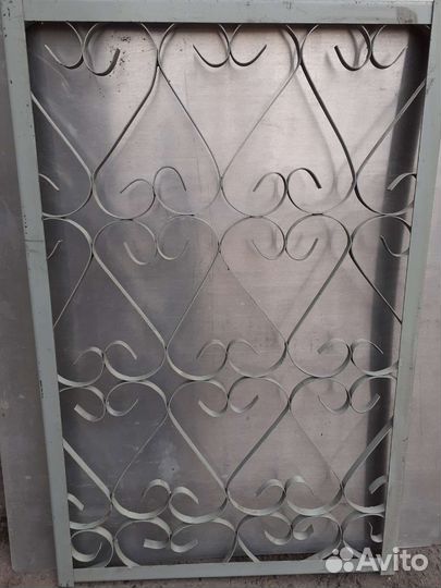 Решётки для окон или балконов 6 штук