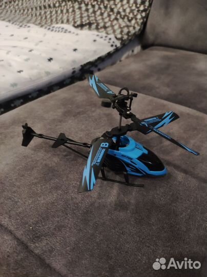 Радиоуправляемый самолет