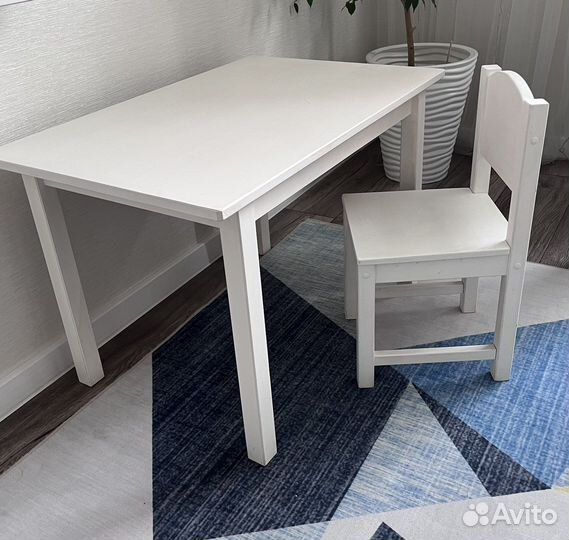 Стол и стул Икеа Сундвик