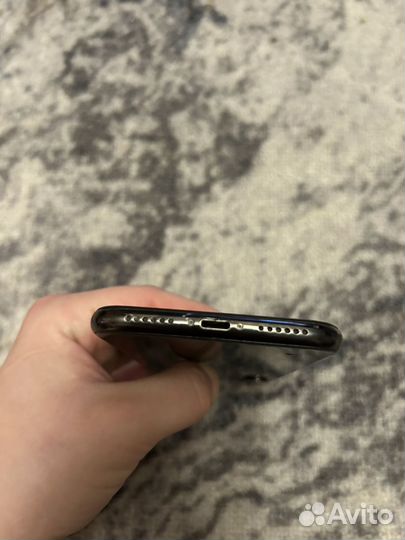 iPhone X, 64 ГБ