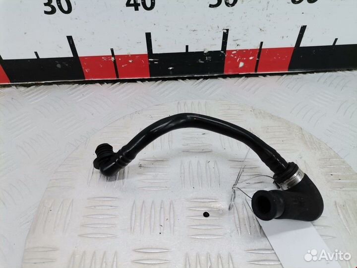 Трубка вакуумная Audi A8 D2/4D рест. 2001